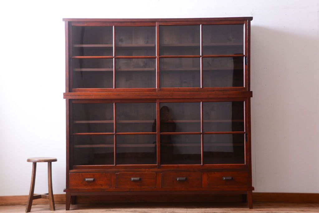 アンティーク家具　和製アンティーク　大正期　脚付き!2段重ね収納棚