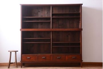 アンティーク家具　和製アンティーク　大正期　脚付き!2段重ね収納棚