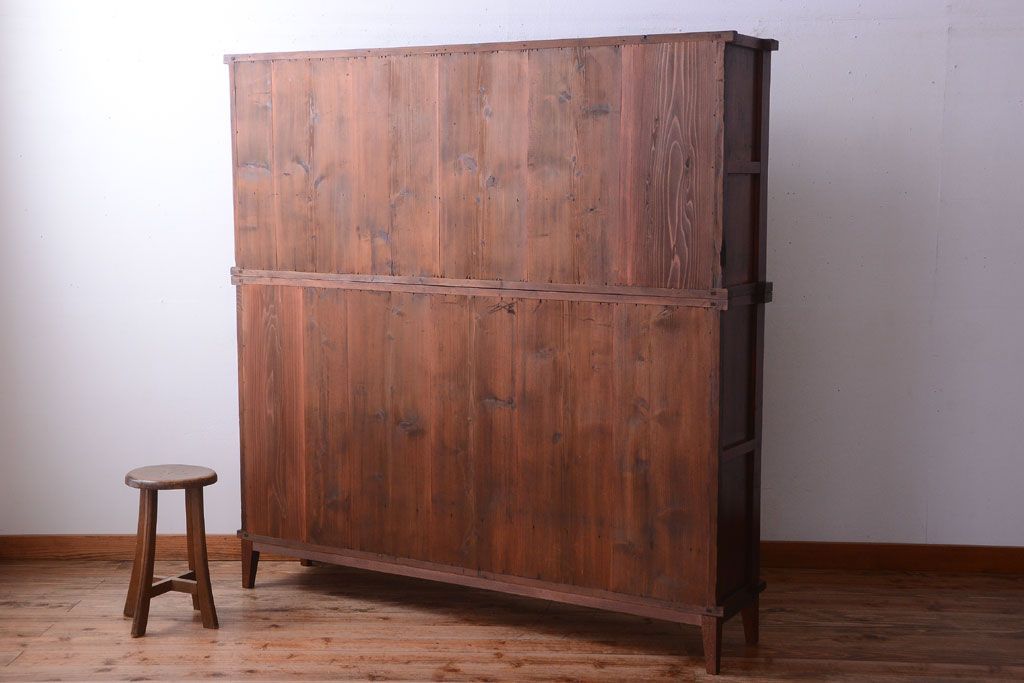 アンティーク家具　和製アンティーク　大正期　脚付き!2段重ね収納棚