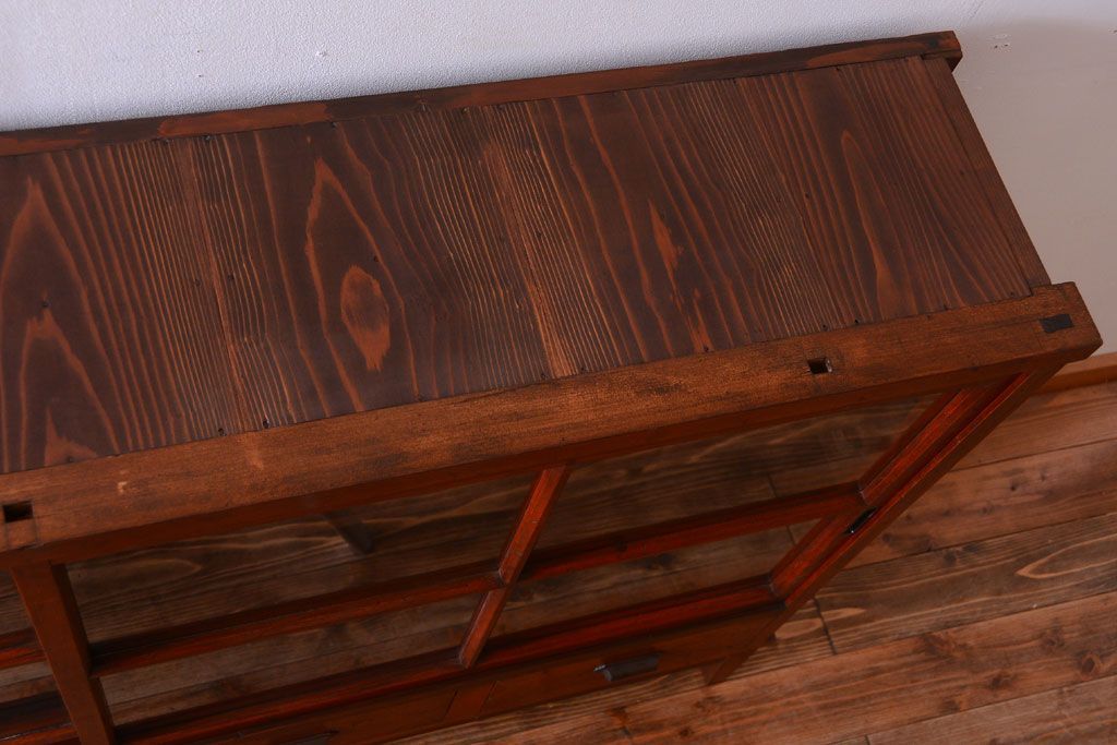 アンティーク家具　和製アンティーク　大正期　脚付き!2段重ね収納棚