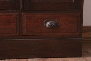 アンティーク家具　和製アンティーク　色ガラス入り!おしゃれなデザインのアンティーク本箱(ブックケース)