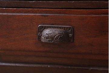 アンティーク家具　和製アンティーク　色ガラス入り!おしゃれなデザインのアンティーク本箱(ブックケース)