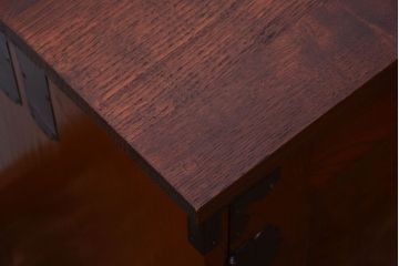 アンティーク家具　アンティーク　前面欅材!漆が綺麗な衣装箪笥ローボード