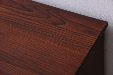 アンティーク家具　アンティーク　前面欅材!漆が綺麗な衣装箪笥ローボード