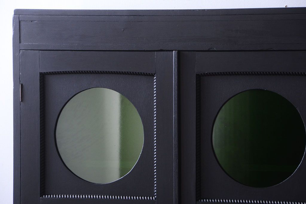 アンティーク家具　アンティークペイント　色ガラス入り!おしゃれなデザインのアンティーク本箱(ブックケース)