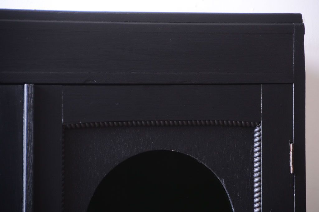 アンティーク家具　アンティークペイント　色ガラス入り!おしゃれなデザインのアンティーク本箱(ブックケース)