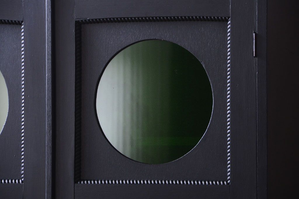 アンティーク家具　アンティークペイント　色ガラス入り!おしゃれなデザインのアンティーク本箱(ブックケース)