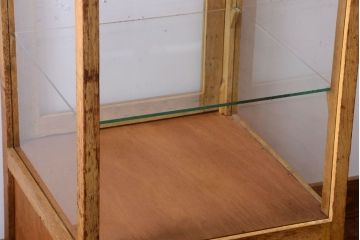 レトロ家具　昭和レトロ　オカザキパン　脚付き!古い縦型ガラスケース