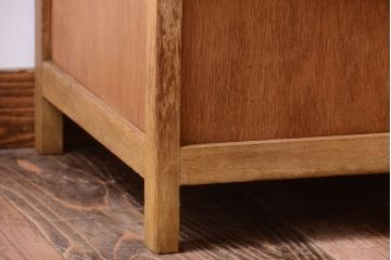 レトロ家具　昭和レトロ　オカザキパン　脚付き!古い縦型ガラスケース