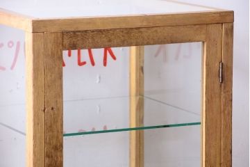 レトロ家具　昭和レトロ　オカザキパン　脚付き!古い縦型ガラスケース