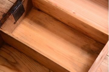 アンティーク家具　 古民具・骨董　明治〜大正　丸金具付き!古い木の上品な茶箪笥