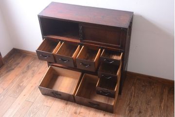 アンティーク家具　古民具・骨董　明治　上手物!古金具付きの三方欅材帳場箪笥