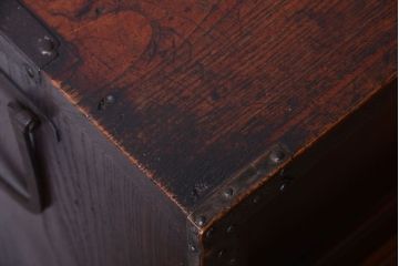 アンティーク家具　古民具・骨董　明治　上手物!古金具付きの三方欅材帳場箪笥