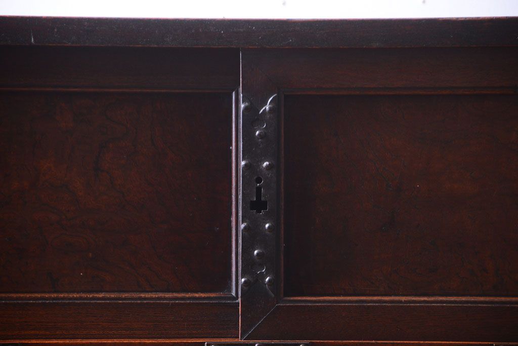 アンティーク家具　古民具・骨董　明治　上手物!古金具付きの三方欅材帳場箪笥