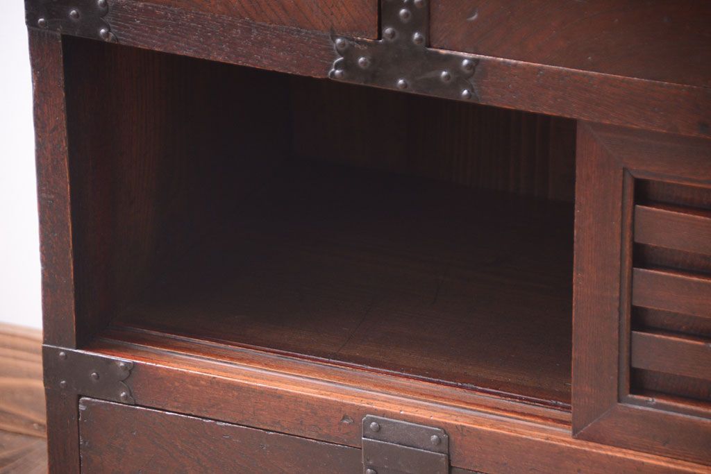 アンティーク家具　古民具・骨董　明治　上手物!古金具付きの三方欅材帳場箪笥