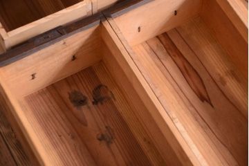 アンティーク家具　古民具・骨董　希少品　明治　新潟産　変わり型の帳場箪笥(薬箪笥)