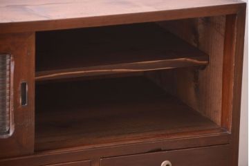 アンティーク家具　和製アンティーク　鉄脚付き!モールガラス引き戸のローボード