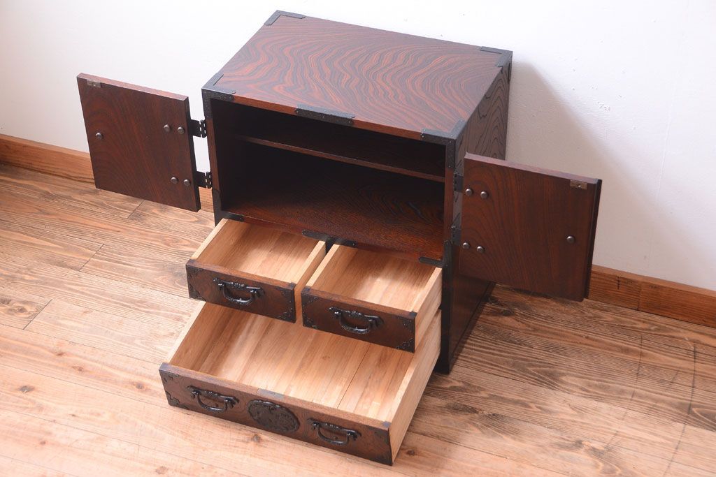 民芸家具 駿河民芸小箪笥 伝統的な日本の木製タンス 民芸家具 駿河民芸小箪笥 伝統的な日本の木製タンス