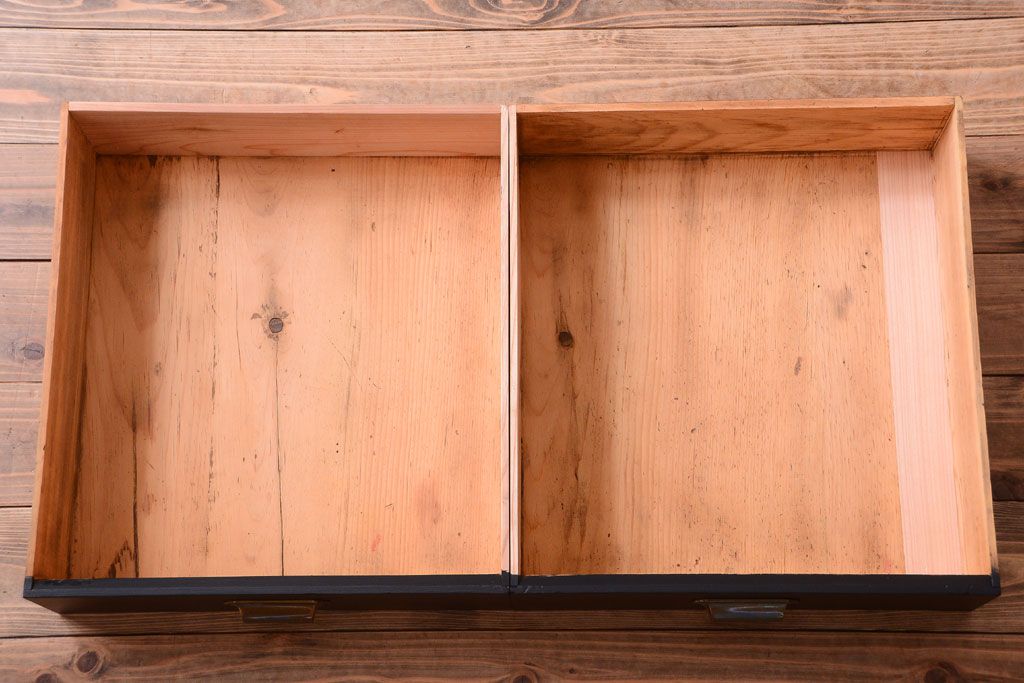 アンティーク家具　アンティークペイント　モールガラス入り!引き出し付きのカウンター収納棚(1)