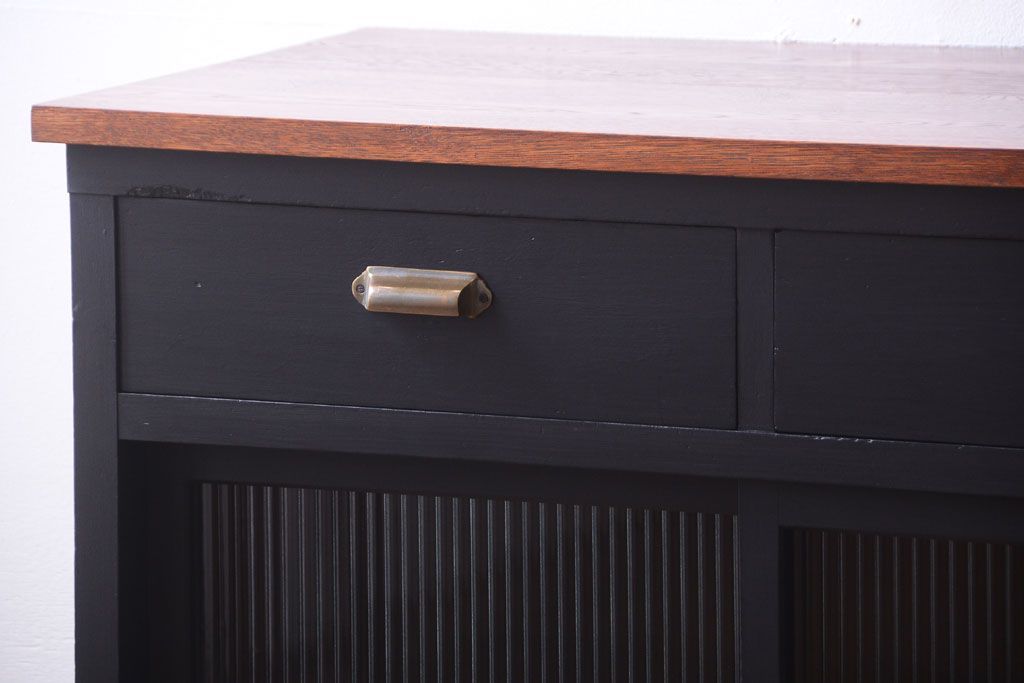 アンティーク家具　アンティークペイント　モールガラス入り!引き出し付きのカウンター収納棚(1)