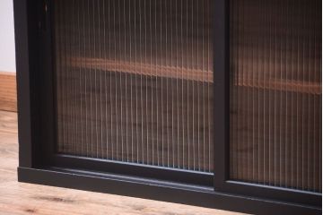 アンティーク家具　アンティークペイント　モールガラス入り!引き出し付きのカウンター収納棚(1)