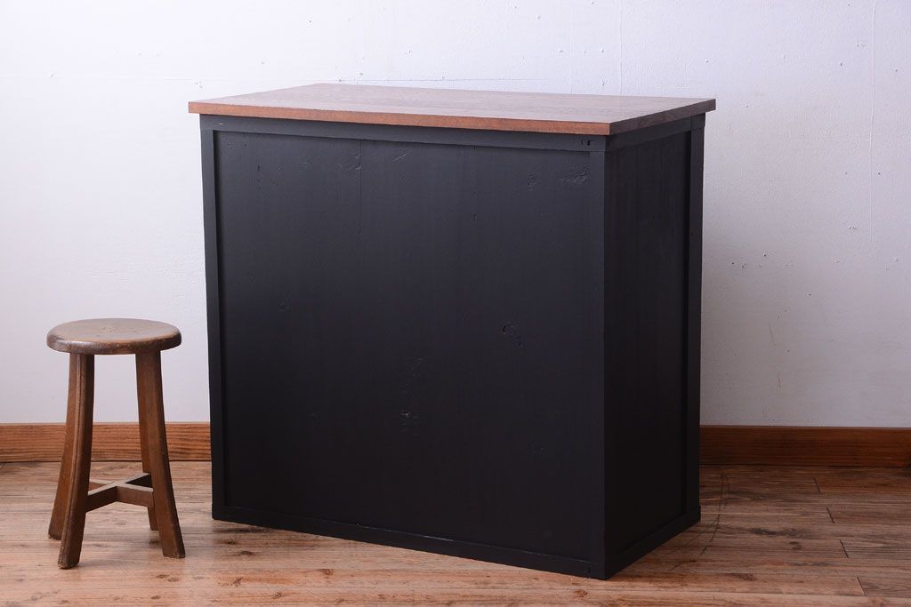 アンティーク家具　アンティークペイント　モールガラス入り!引き出し付きのカウンター収納棚(1)