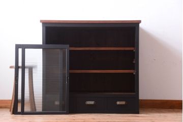 アンティーク家具　アンティークペイント　モールガラス入り!引き出し付きのカウンター収納棚(2)