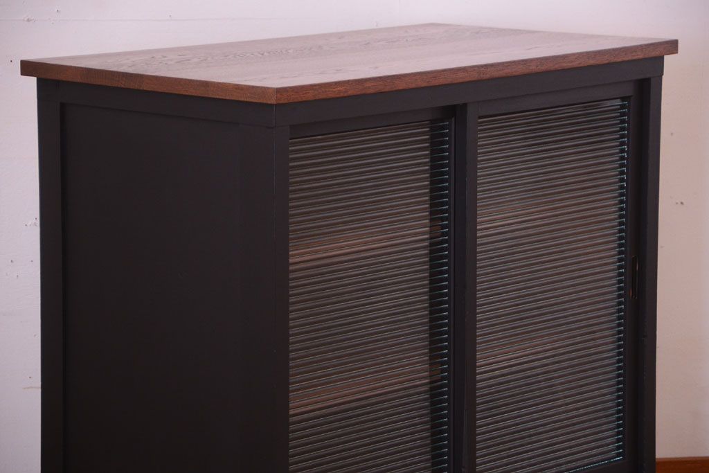 アンティーク家具　アンティークペイント　モールガラス入り!引き出し付きのカウンター収納棚(2)