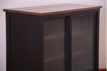 アンティーク家具　アンティークペイント　モールガラス入り!引き出し付きのカウンター収納棚(2)