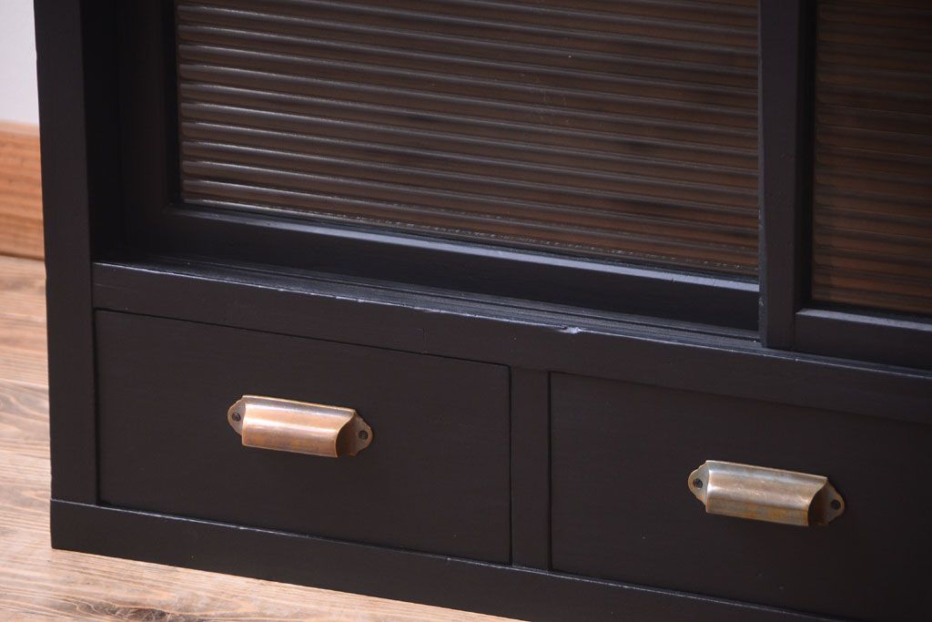 アンティーク家具　アンティークペイント　モールガラス入り!引き出し付きのカウンター収納棚(2)