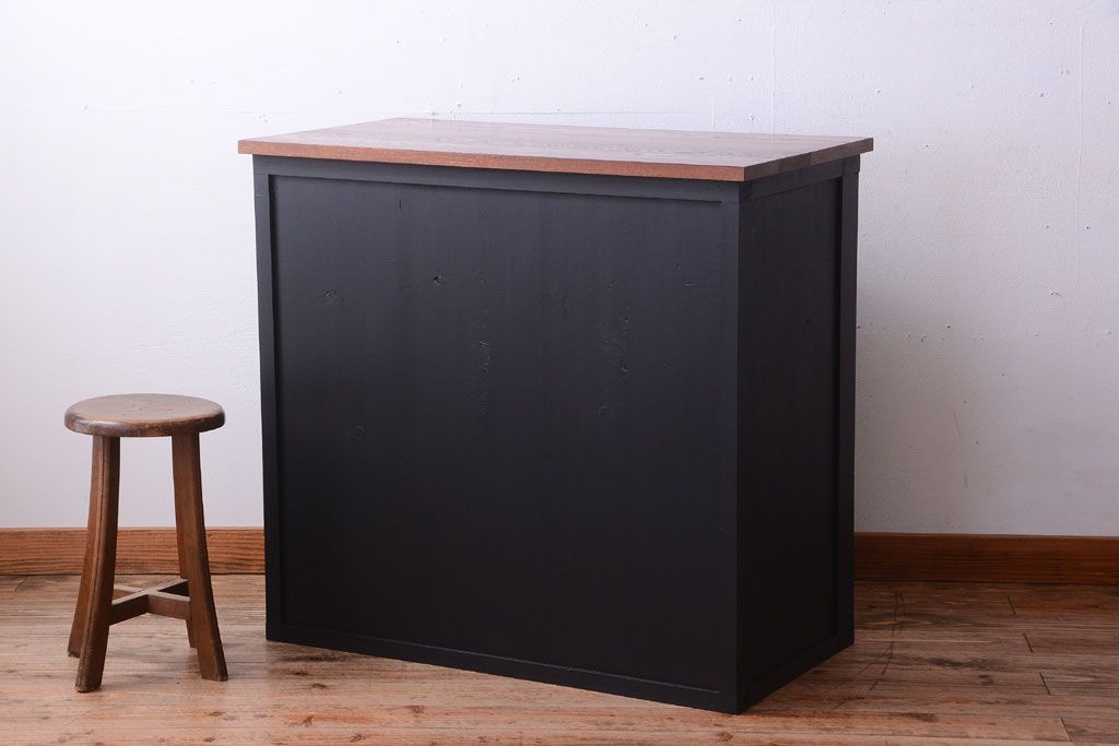 アンティーク家具　アンティークペイント　モールガラス入り!引き出し付きのカウンター収納棚(2)