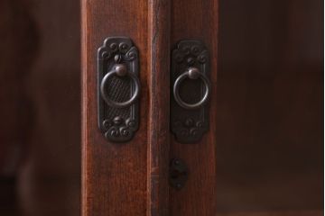 アンティーク家具　和製アンティーク　古い木の上品な小ぶりブックケース(本箱)