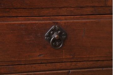 アンティーク家具　和製アンティーク　古い木の上品な小ぶりブックケース(本箱)