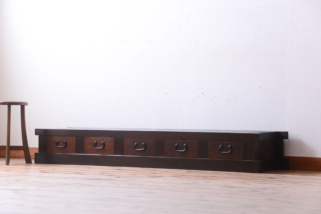 アンティーク家具　古民具・骨董　明治大正期　和モダンスタイル!上品なローボード(水屋箪笥、テレビ台、キャビネット、収納棚)(2)