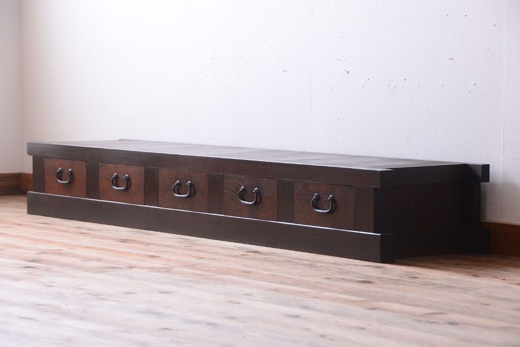 アンティーク家具　古民具・骨董　明治大正期　和モダンスタイル!上品なローボード(水屋箪笥、テレビ台、キャビネット、収納棚)(2)