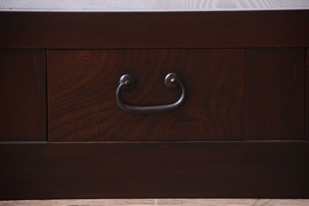 アンティーク家具　古民具・骨董　明治大正期　和モダンスタイル!上品なローボード(水屋箪笥、テレビ台、キャビネット、収納棚)(2)