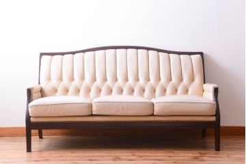 ヴィンテージ家具　イギリスビンテージ　おしゃれな3人掛けソファ