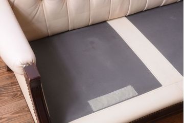 ヴィンテージ家具　イギリスビンテージ　おしゃれな3人掛けソファ