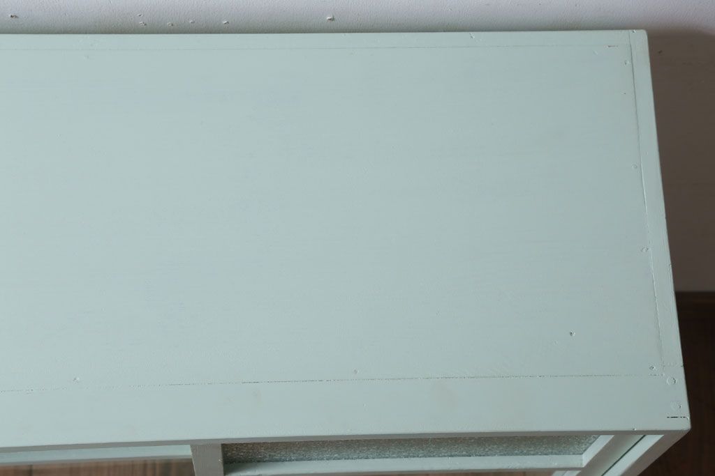 アンティーク家具　ペイント　引き出し2杯付き!ダイヤガラス入りアンティーク戸棚(収納棚)