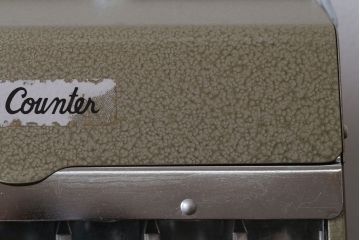 昭和レトロ　キャッシュカウンター(金銭分類機)