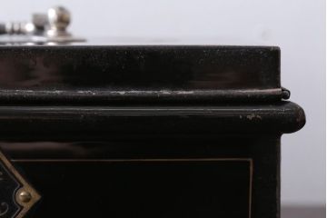 アンティーク雑貨　和製アンティーク　大正〜昭和初期　小振りな鉄製手提げ金庫