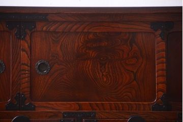 アンティーク家具　アンティーク　前面欅材!漆が綺麗な衣装箪笥ローボード(3)