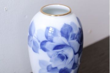 アンティーク雑貨　中古　大倉陶園(おおくらとうえん)　ブルーローズ　15cm　花器