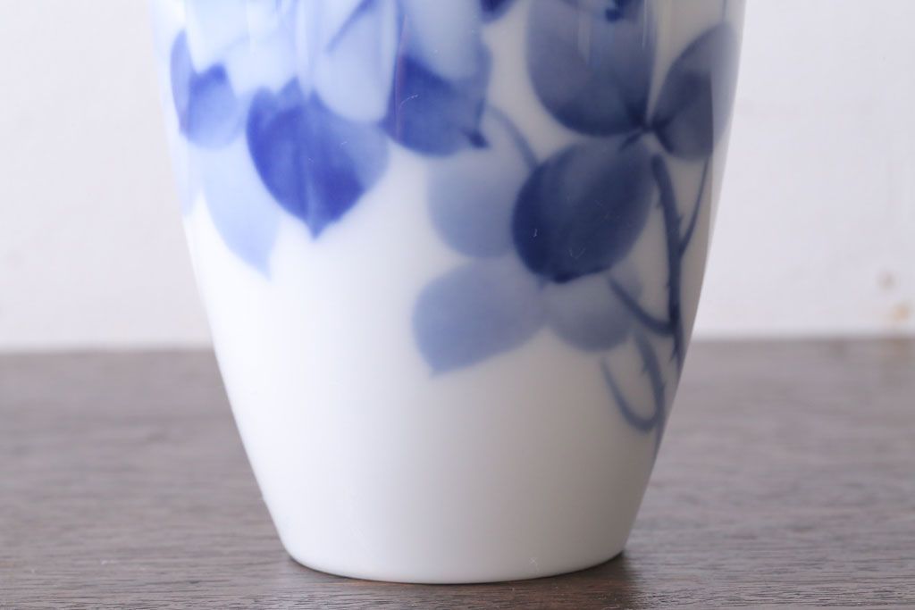 アンティーク雑貨　中古　大倉陶園(おおくらとうえん)　ブルーローズ　15cm　花器