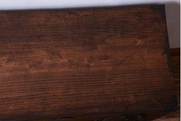 アンティーク家具　古民具・骨董　総桐材の小ぶりな古い帳場箪笥(桐箪笥、桐たんす)