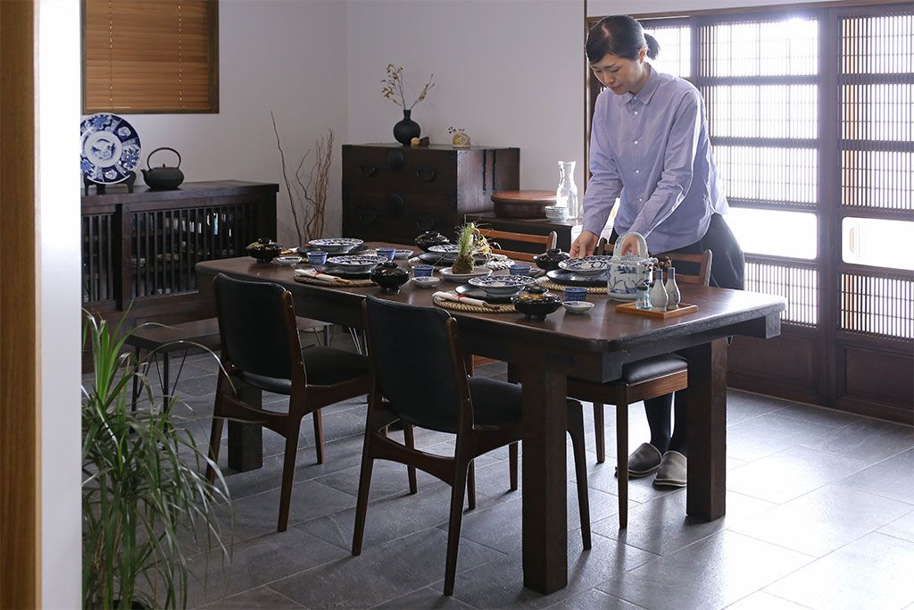 アンティーク家具　和製アンティーク　松材の大きな古い作業台