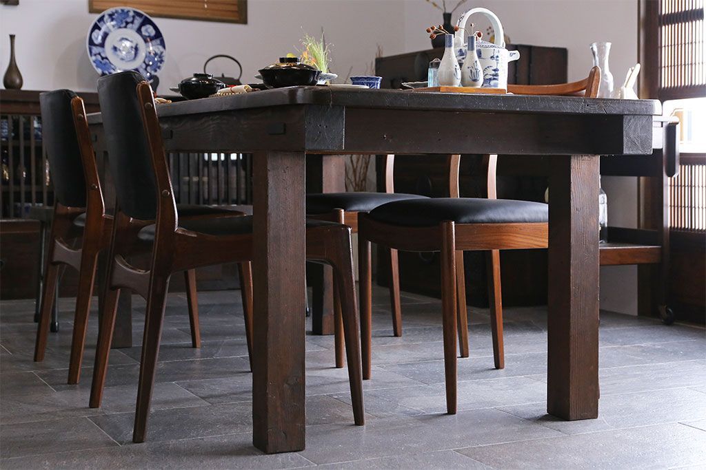 アンティーク家具　和製アンティーク　松材の大きな古い作業台