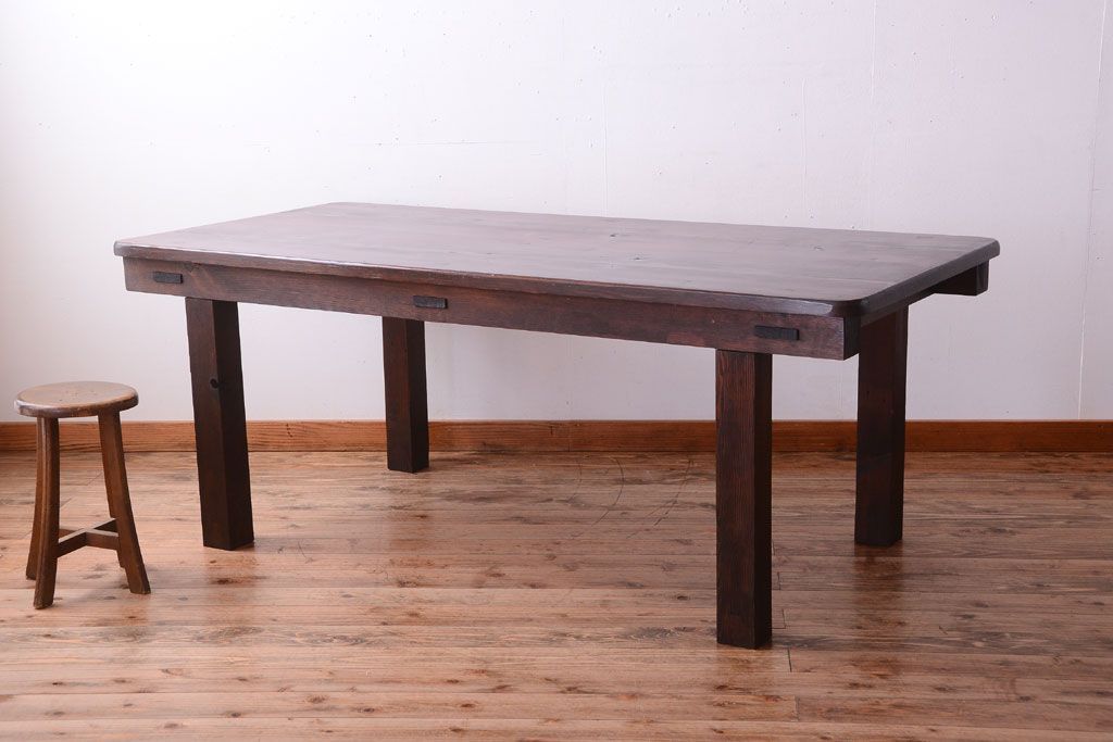 アンティーク家具　和製アンティーク　松材の大きな古い作業台