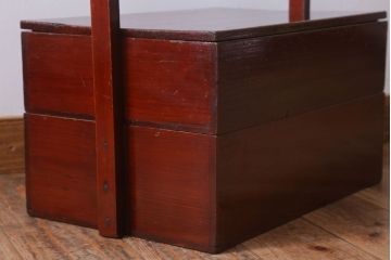 アンティーク雑貨　古民具・骨董　明治　漆塗りの古い岡持ち(1)