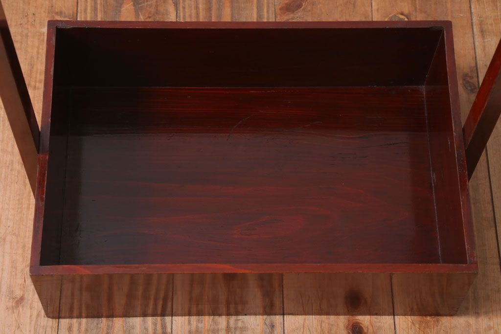 アンティーク雑貨　古民具・骨董　明治　漆塗りの古い岡持ち(1)